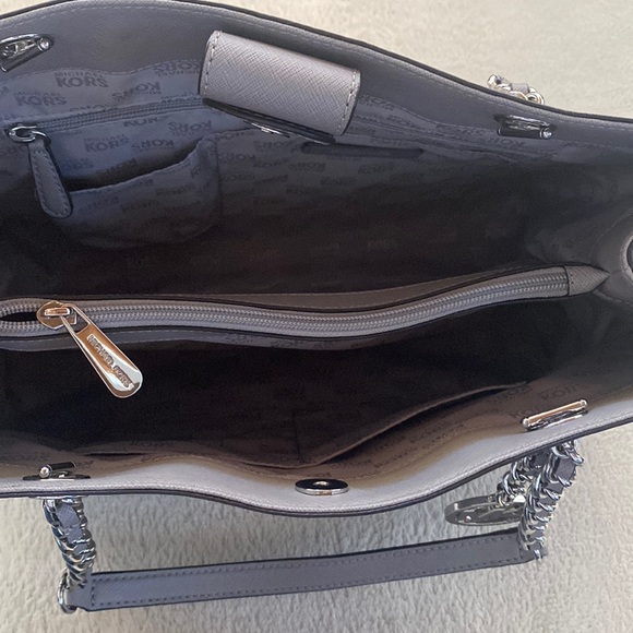 Michael Kors - Light Gray Shoulder Bag - Picture 3 of 11